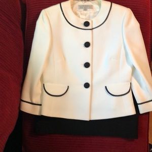 Tahari ASL Suit
